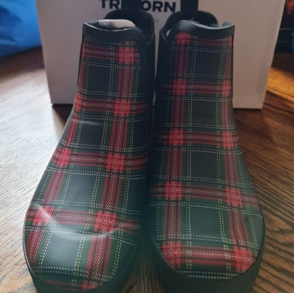 🏷SALE🏷Tretorn New In Box Womens Rain Boots Sz 6 - Picture 2 of 6